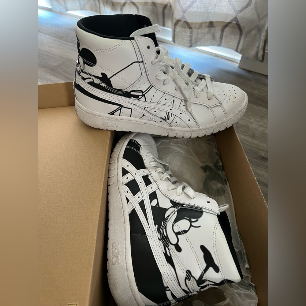 ASCIS DISNEY 90 YEARS  barely used